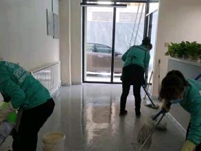 小時工開荒保潔住家家庭保潔提供日常保潔4小時、日常保潔3小時、日常保潔2小時服務(wù)